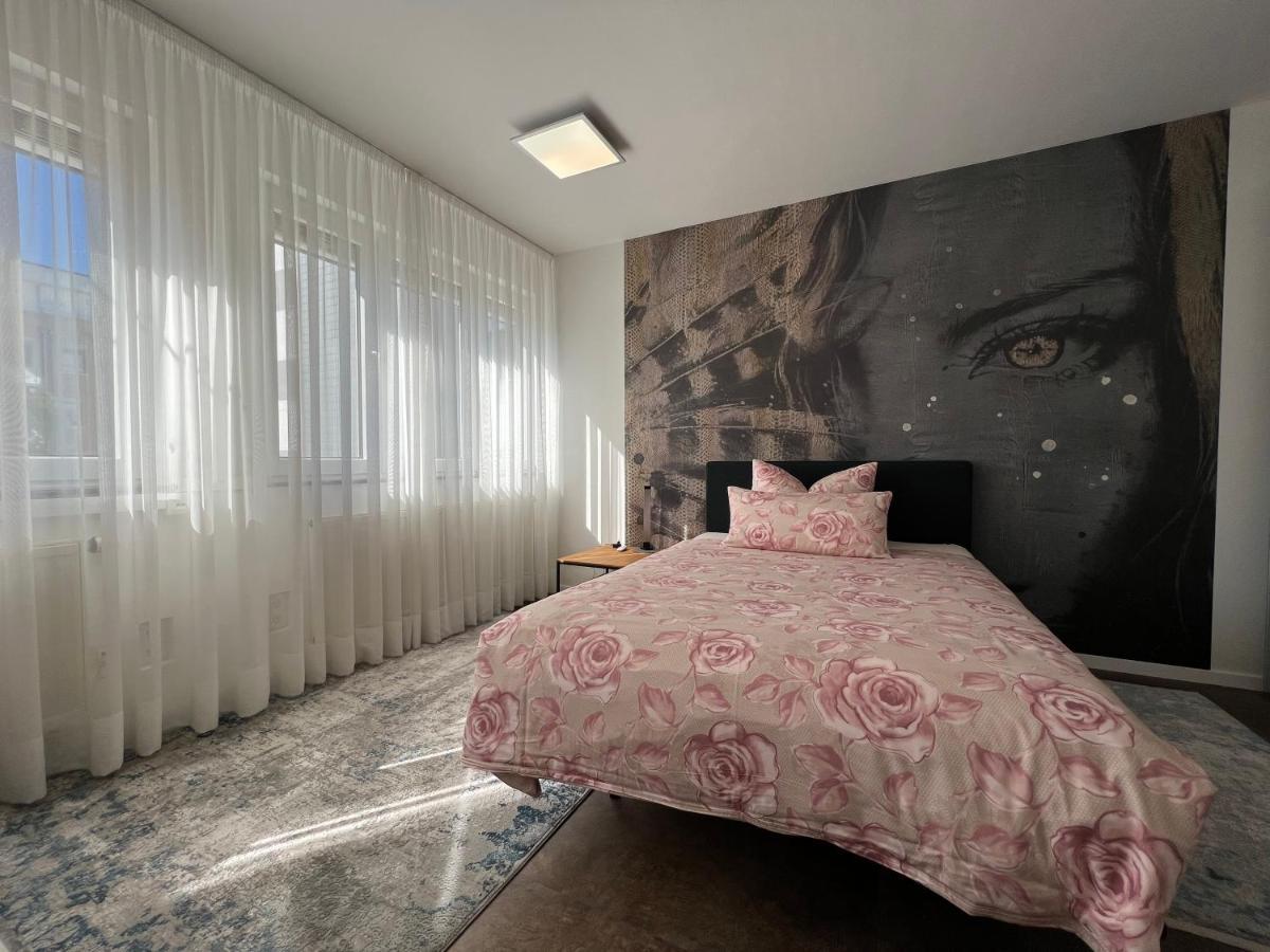 Haus Pia Executive Apartments FDH Екстериор снимка