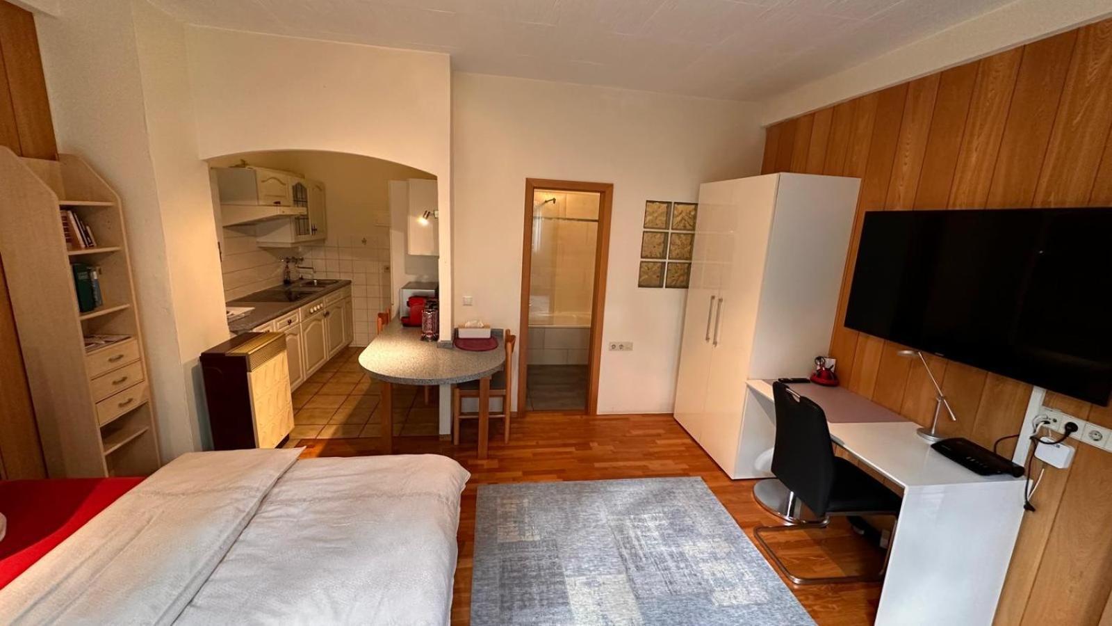 Haus Pia Executive Apartments FDH Екстериор снимка
