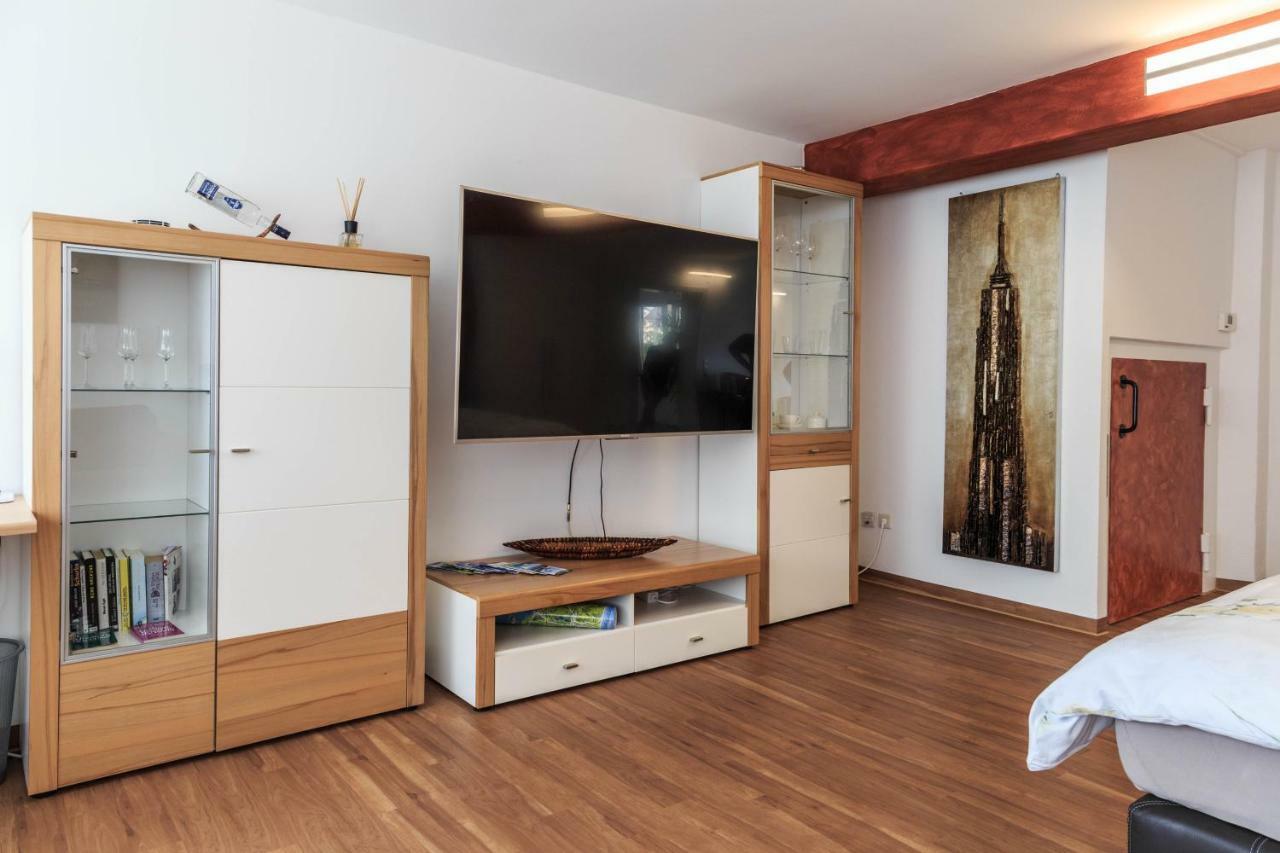 Haus Pia Executive Apartments FDH Екстериор снимка