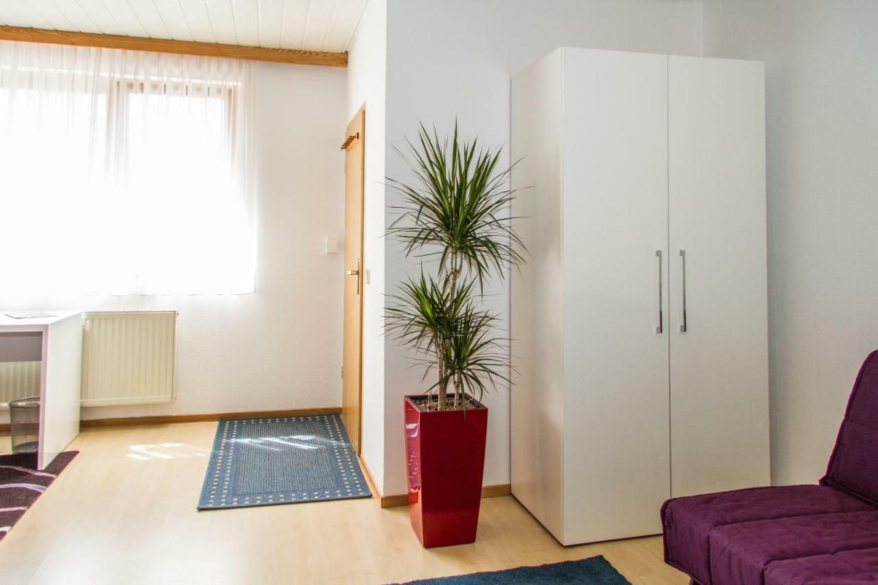 Haus Pia Executive Apartments FDH Екстериор снимка